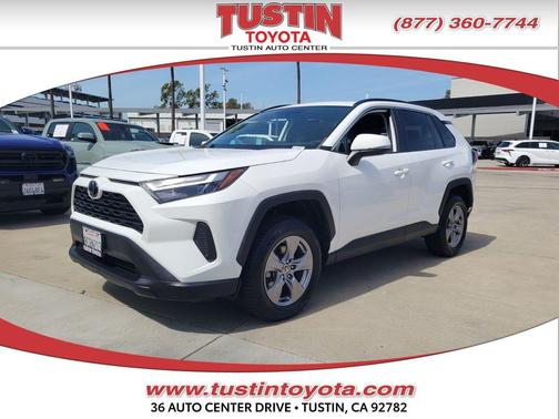 2022 Toyota RAV4 XLE