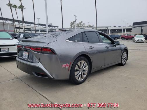 2023 Toyota Mirai Base