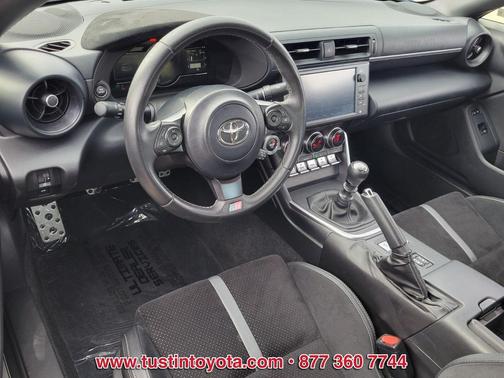 2024 Toyota GR86 Premium