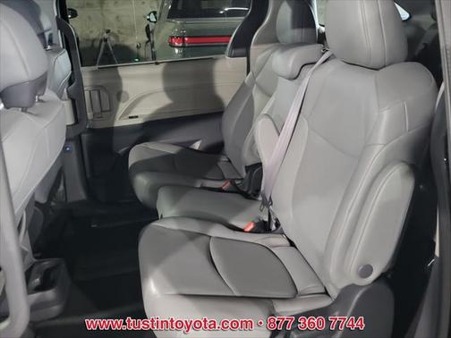 2023 Toyota Sienna XLE 8 Passenger