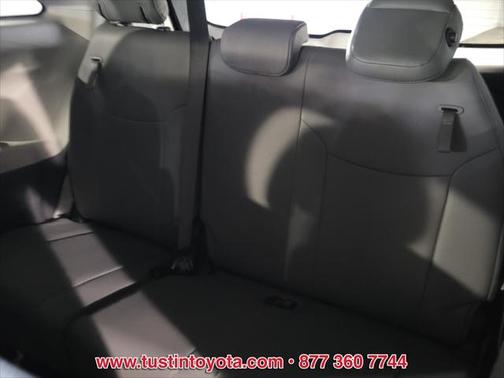 2023 Toyota Sienna XLE 8 Passenger