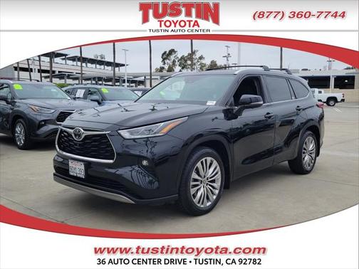 2023 Toyota Highlander Platinum
