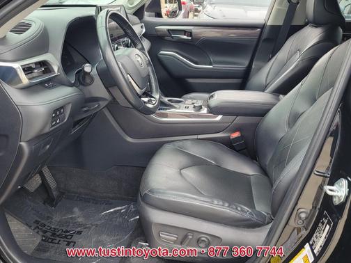 2023 Toyota Highlander Platinum
