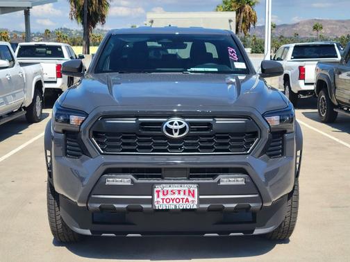 2025 Toyota Tacoma TRD Off Road