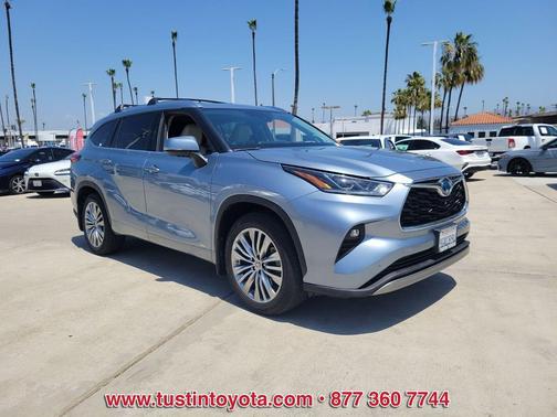 01k5 2023 Toyota Highlander Hybrid Platinum