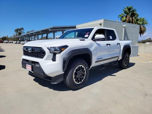 2025 Toyota Tacoma TRD Off Road