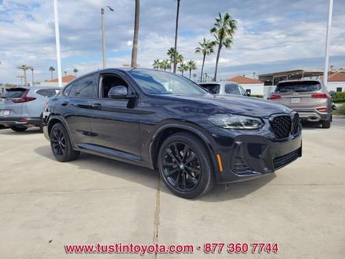 2023 BMW X4 xDrive30i