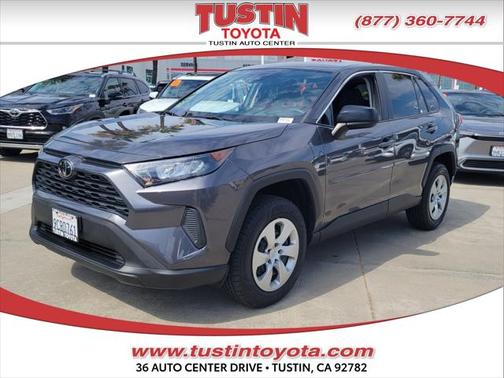 2022 Toyota RAV4 LE
