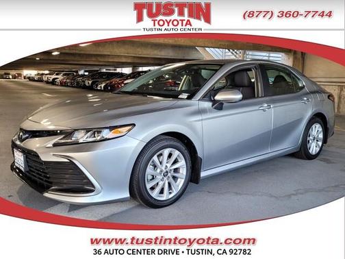 Photo 1 of 24 of 2021 Toyota Camry LE