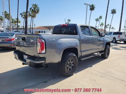 Satin Steel Metallic 2022 GMC Canyon Elevation