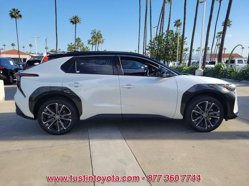 2023 Toyota bZ4X Limited