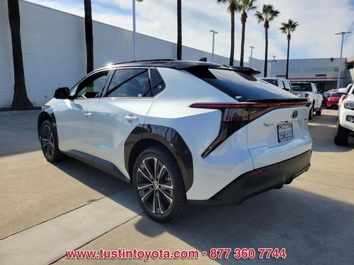 2023 Toyota bZ4X Limited