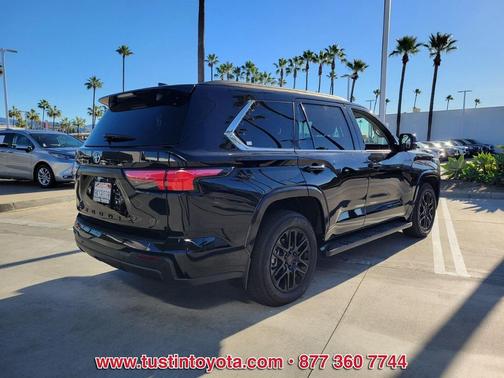 2024 Toyota Sequoia SR5