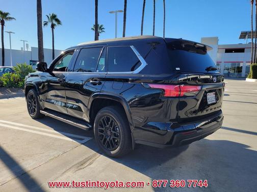 2024 Toyota Sequoia SR5