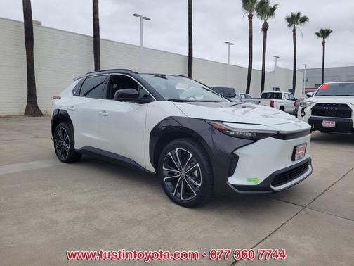 Wind Chill Pearl w/Black Roof 2023 Toyota bZ4X Limited