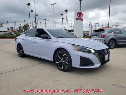 Gray Sky Pearl 2024 Nissan Altima SR FWD