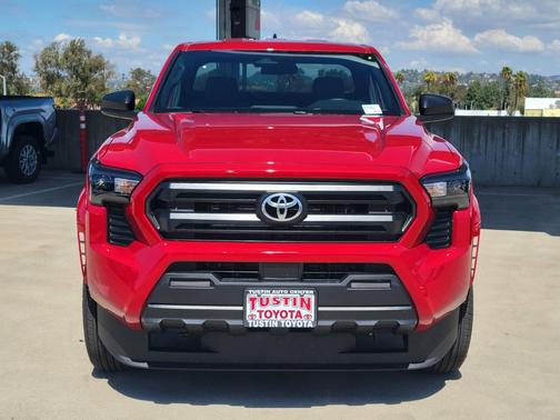 2025 Toyota Tacoma SR