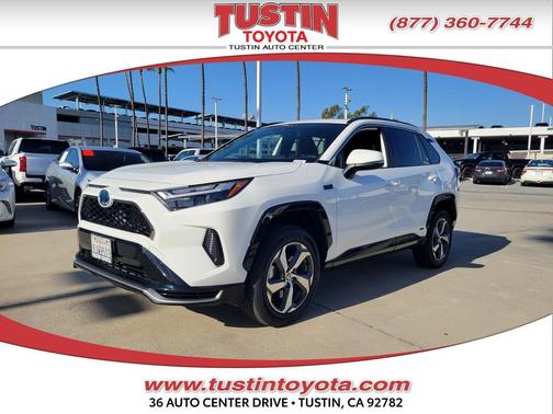 2024 Toyota RAV4 Prime SE