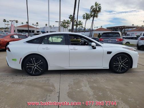 2023 Toyota Mirai Base