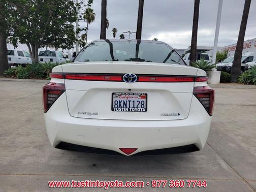 2019 Toyota Mirai Base
