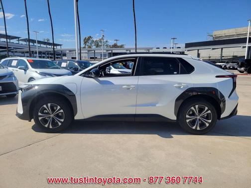 2024 Toyota bZ4X XLE