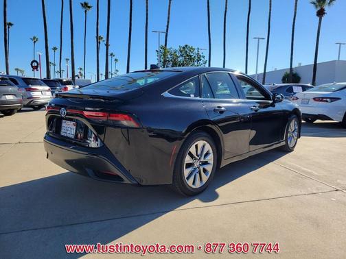 2022 Toyota Mirai Base