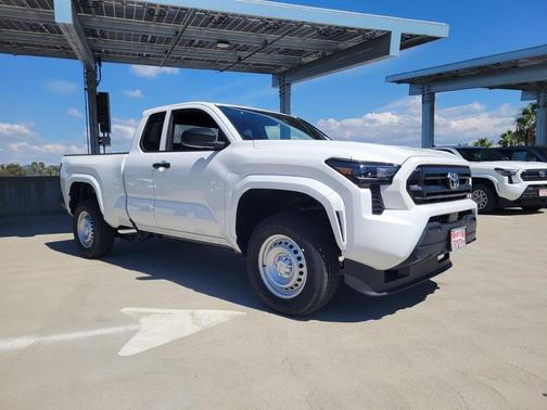 2025 Toyota Tacoma SR