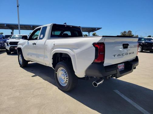 2025 Toyota Tacoma SR