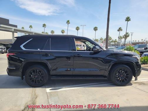 2023 Toyota Sequoia SR5