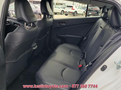 2022 Toyota Prius XLE