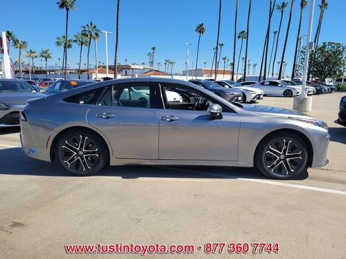 2021 Toyota Mirai Base