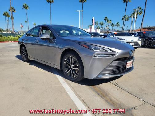 2021 Toyota Mirai Base