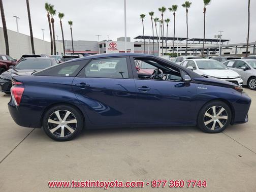 Nautical Blue Metallic 2018 Toyota Mirai Base