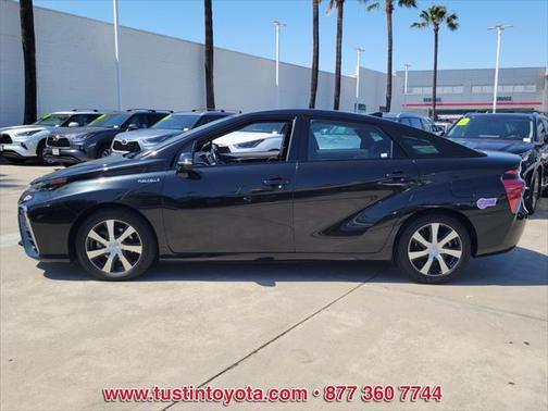 2019 Toyota Mirai Base