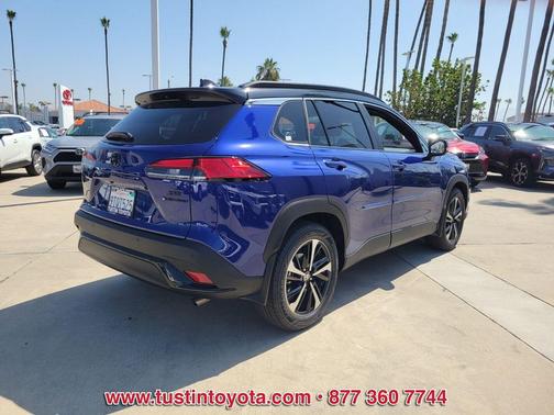 Blue Crush Metallic/Jet Black 2025 Toyota Corolla Hybrid SE