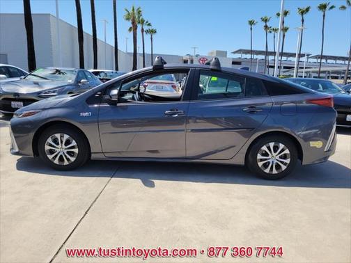 2022 Toyota Prius Prime XLE