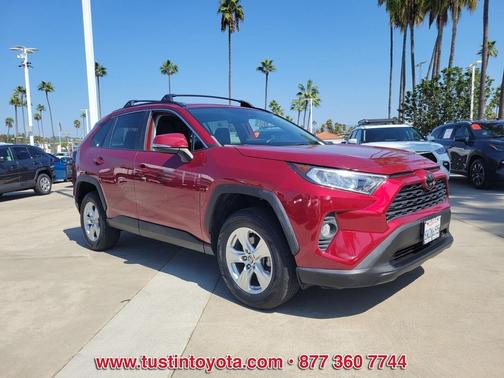 2021 Toyota RAV4 XLE