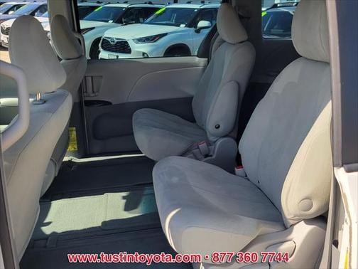 2014 Toyota Sienna L