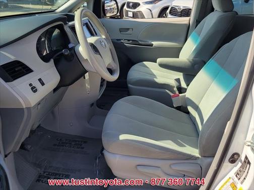 2014 Toyota Sienna L