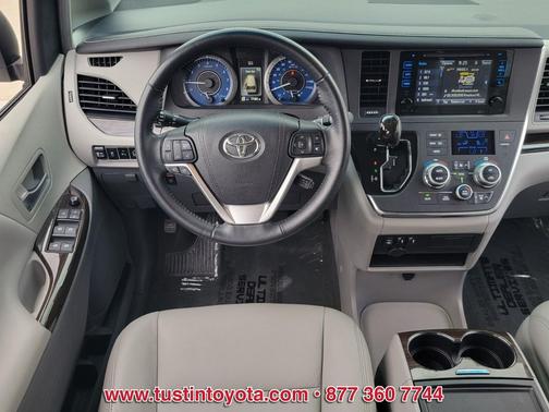 2015 Toyota Sienna XLE