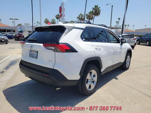 Super White 2020 Toyota RAV4 XLE