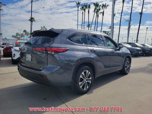2020 Toyota Highlander XLE
