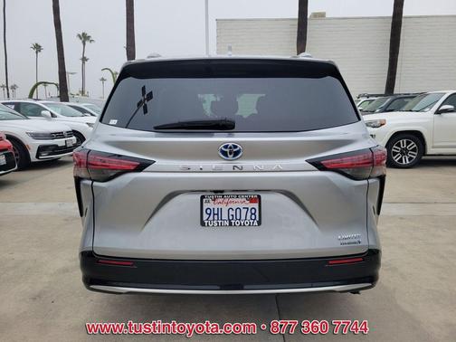 2023 Toyota Sienna Limited