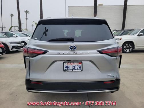 2023 Toyota Sienna Limited
