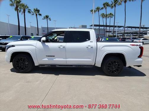 2022 Toyota Tundra SR5