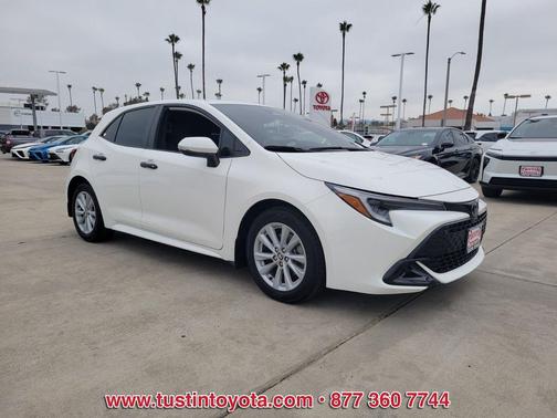Ice Cap 2023 Toyota Corolla SE