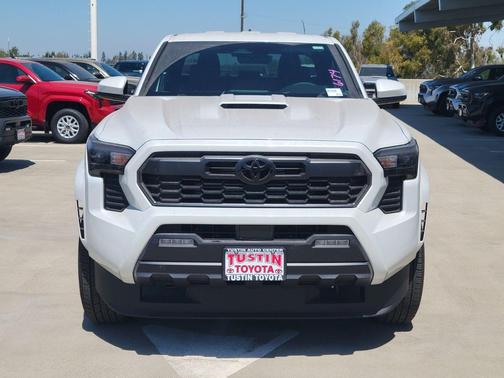Wind Chill Pearl 2026 Toyota Tacoma TRD Sport