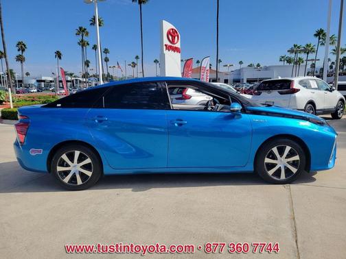 2019 Toyota Mirai Base