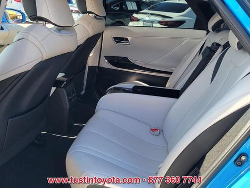 2019 Toyota Mirai Base