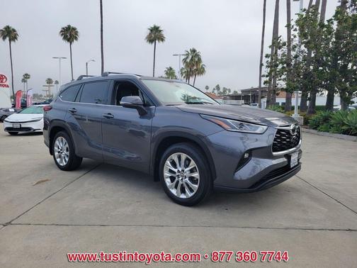 Magnetic Gray Metallic 2023 Toyota Highlander Limited